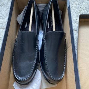 NWT Rockport black leather loafers